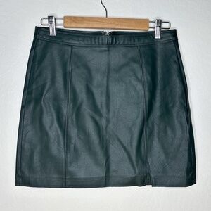 Shinestar Dark Green Faux Leather Mini Skirt - Junior's Size Large L - NWT